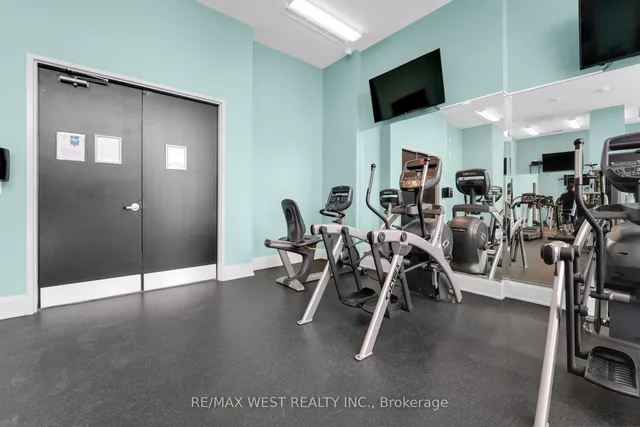 Additional image 33 of 45 Yorkland Blvd Unit 903