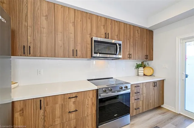 Additional image 18 of 205 Thames Way Unit 24