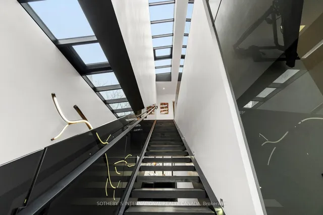 Additional image 22 of 95 Riverview Dr