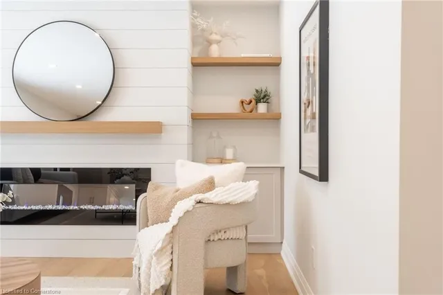 Additional image 10 of 11 James St