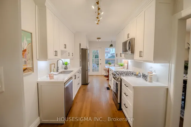 Additional image 16 of 149 Queensdale Ave