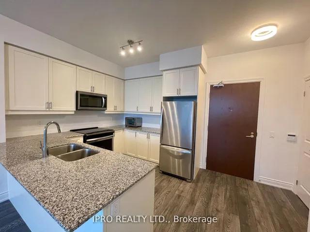 Additional image 4 of 1050 Main St Unit 1212