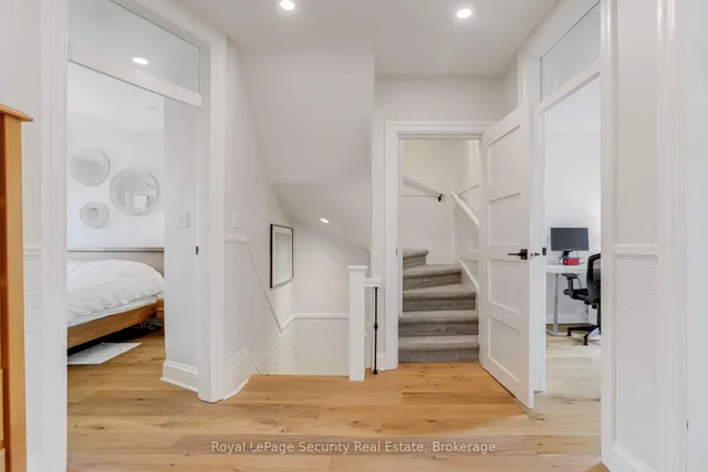 Additional image 15 of 204 Montrose Ave