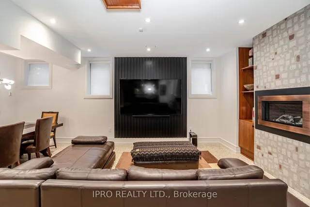 Additional image 41 of 85 Kingsway Cres