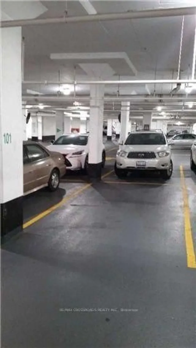 Additional image 30 of 135 Wynford Dr Unit 405