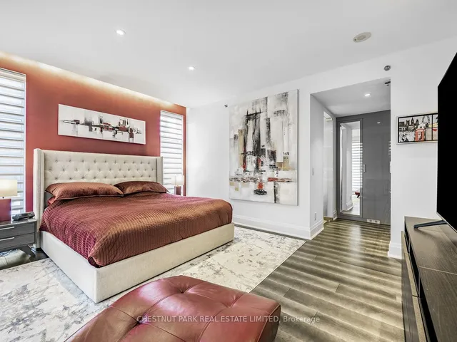 Additional image 28 of 1074 Bay St Unit 11