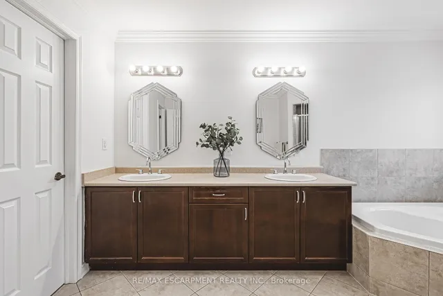 Additional image 26 of 4670 Webb St