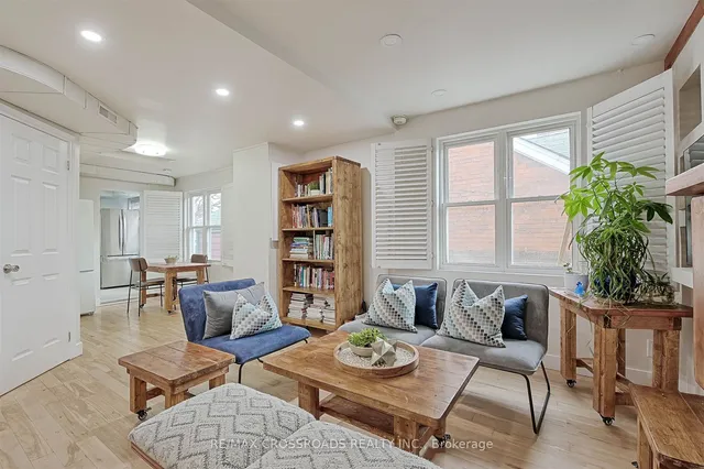 Additional image 5 of 105 Runnymede Rd