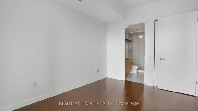 Additional image 19 of 375 King St Unit 2103