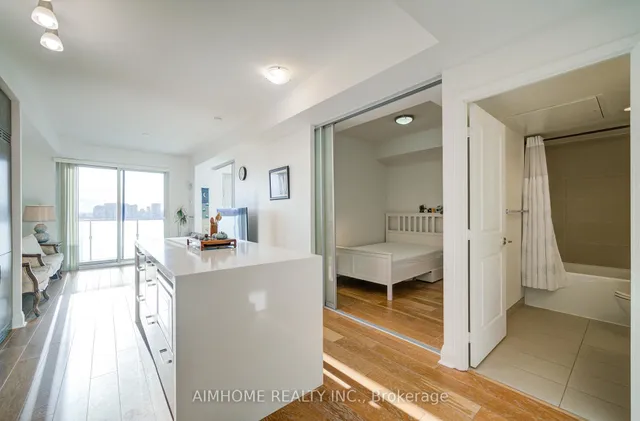 Additional image 8 of 1080 Bay St Unit 1205