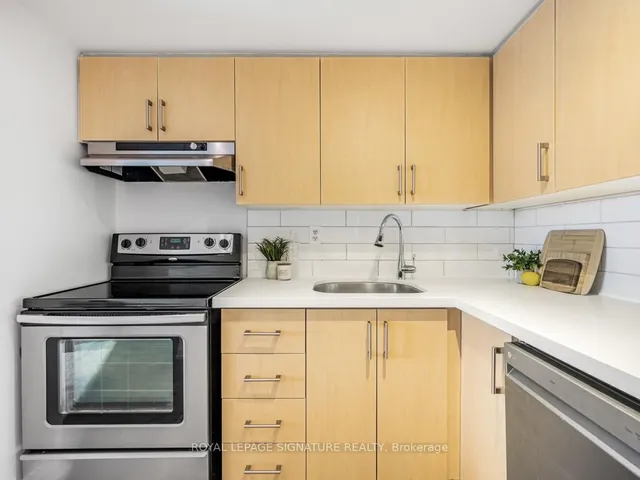 Additional image 8 of 705 King St Unit 1908