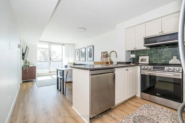 Additional image 3 of 650 Queens Quay Unit 608