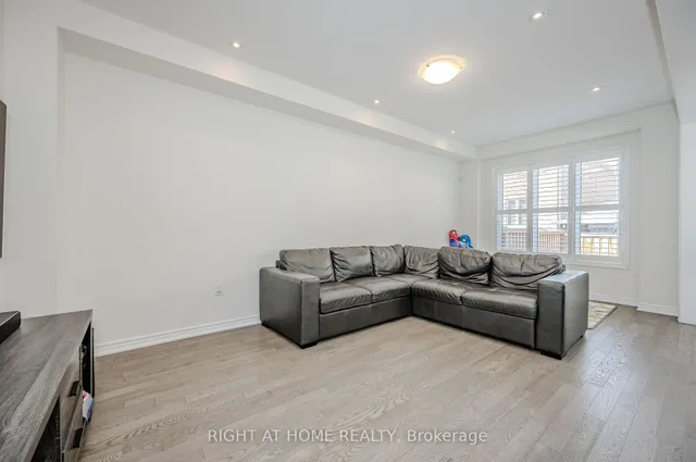 Additional image 6 of 30 Brent Stephens Way