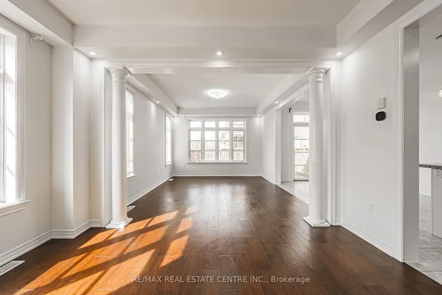 Additional image 8 of 107 Hazelton Ave