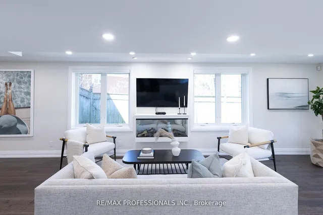 Additional image 19 of 2 Emery Circ