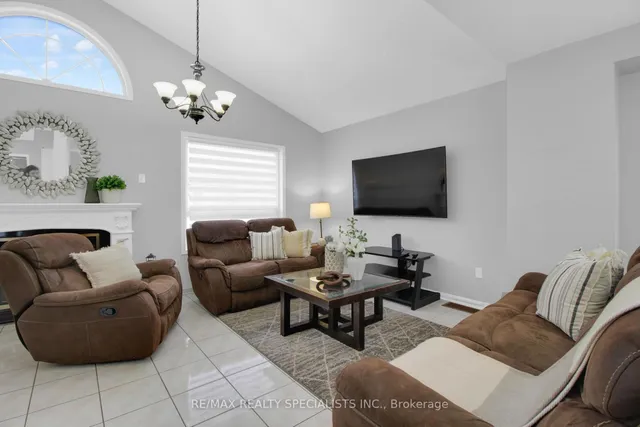 Additional image 5 of 10 Chatelaine Crt
