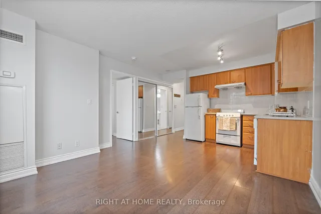 Additional image 15 of 36 Lee Centre Dr Unit 1505