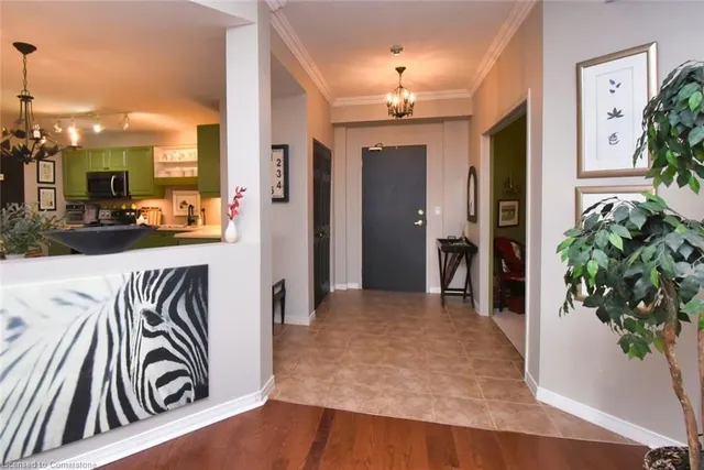 Additional image 5 of 3000 Creekside Dr Unit 304