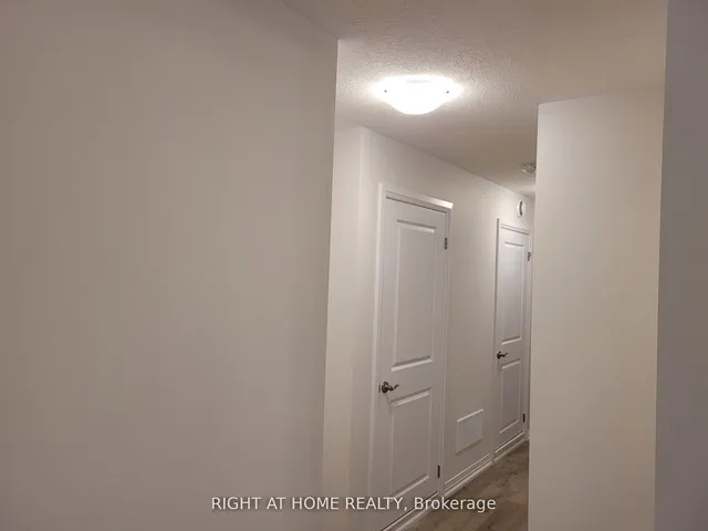 Additional image 14 of 261 Woodbine Ave Unit 79A