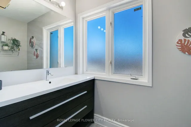 Additional image 10 of 82 Mint Leaf Blvd