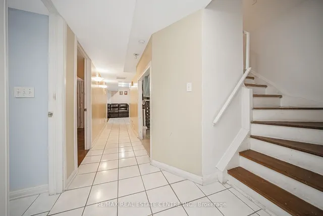 Additional image 37 of 19 Blue Lake Ave