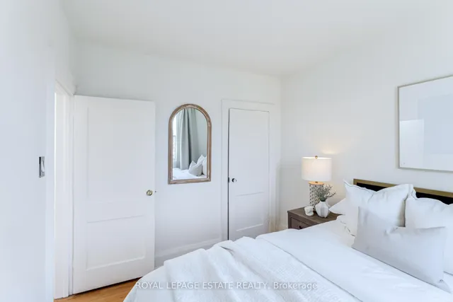 Additional image 35 of 46 Thyra Ave