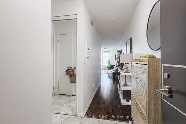 Additional image 3 of 209 Fort York Blvd Unit 469