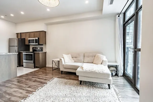 Additional image 25 of 112 King St Unit 1012