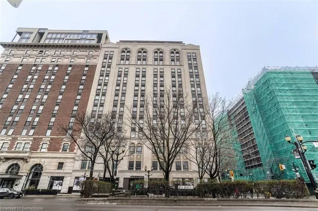 112 King St Unit 1104