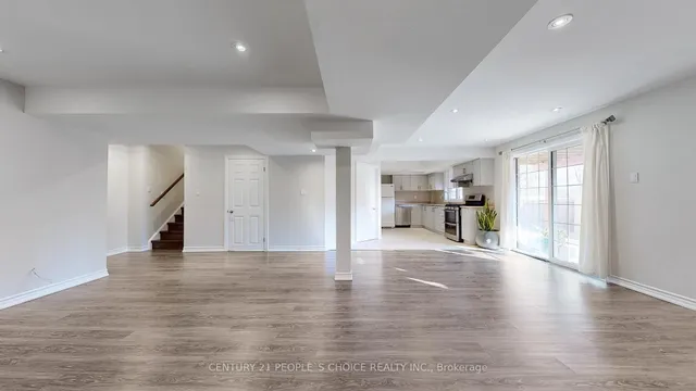 Additional image 42 of 32 Intrigue Tr