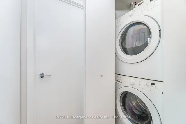 Additional image 19 of 150 East Liberty St Unit 2301