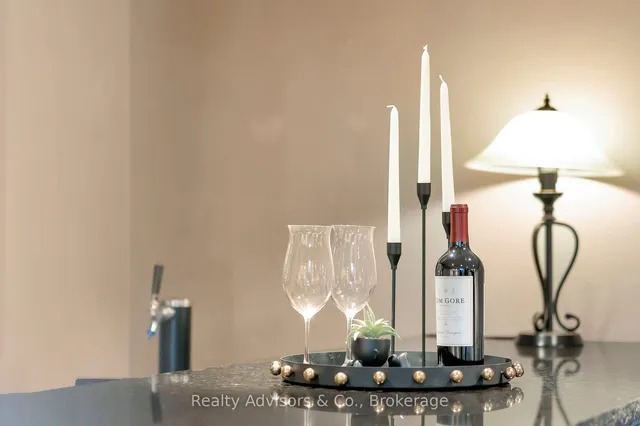 Additional image 31 of 924 Union St