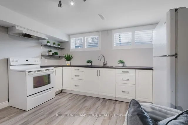 Additional image 31 of 1462 Paddington Crt