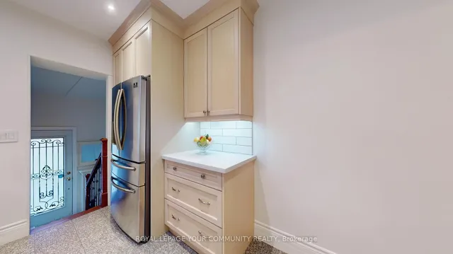 Additional image 18 of 40 Cloverdale Rd