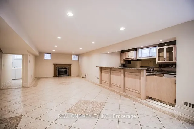 Additional image 33 of 50 Yorkminster Rd