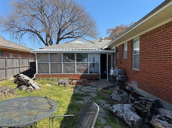 11743 Neering Dr, Dallas, TX 75218