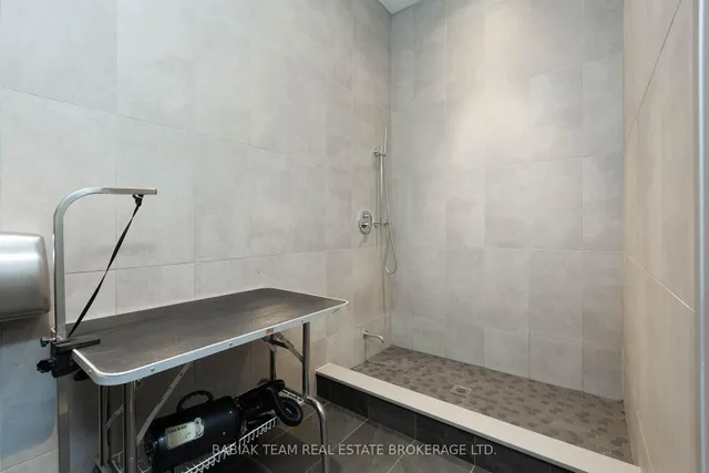 Additional image 31 of 835 St Clair Ave Unit 414