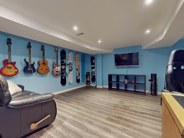 Additional image 31 of 35 Benfrisco Cres