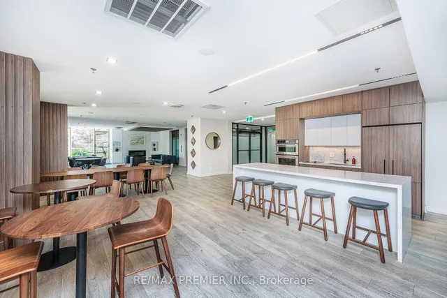 Additional image 28 of 20 Southport St Unit 313