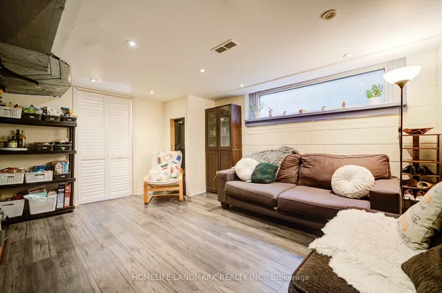 Additional image 23 of 35 Benshire Dr