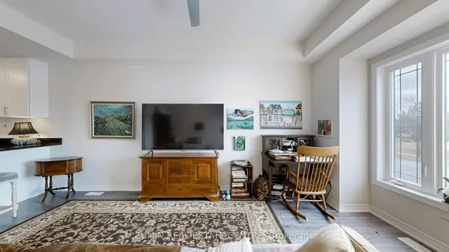 Additional image 7 of 13 Picardy Dr