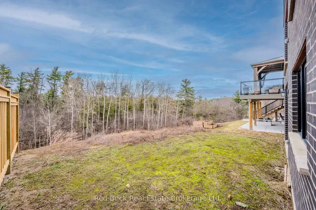 Additional image 35 of 321 Woodbine Ave