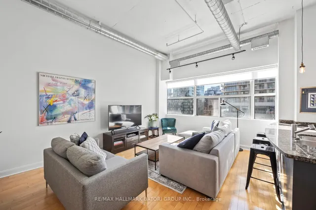 Additional image 8 of 700 King St Unit 514