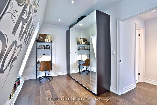 Additional image 23 of 15 Markham St