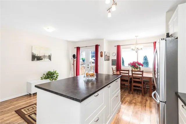 Additional image 13 of 26 Moss Blvd Unit 32