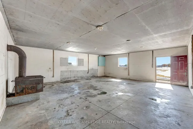 Additional image 36 of 949 Highland Rd