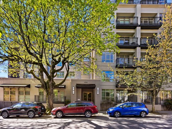 1930 NW Irving St APT 404, Portland, OR 97209