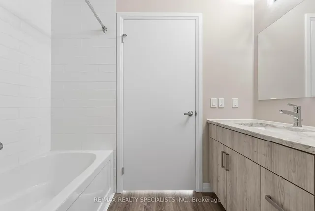 Additional image 13 of 60 Charles St W St Unit 308