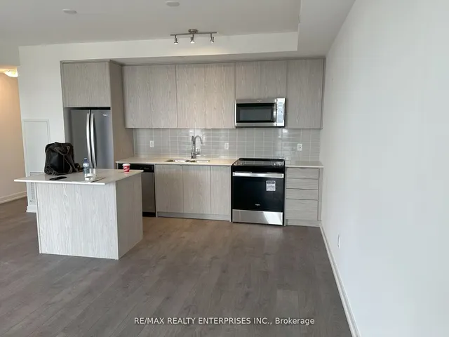 Additional image 7 of 55 Duke St Unit 1904