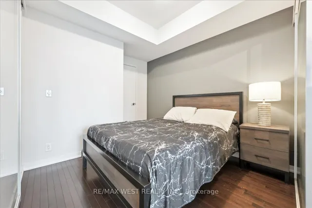 Additional image 5 of 14 York St Unit 2407